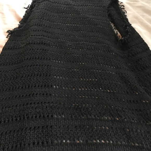 Black Vest - Picture 4 of 4